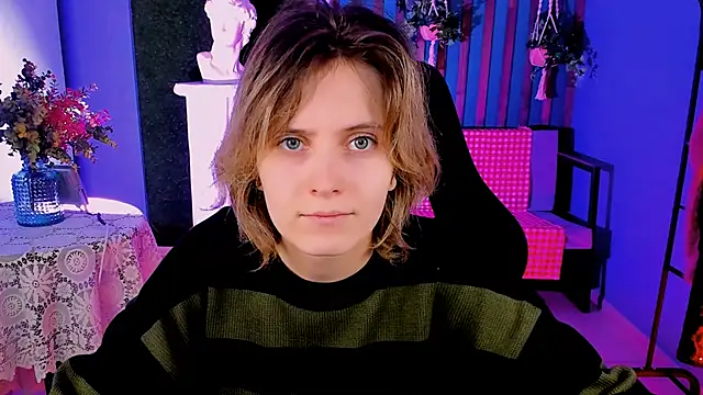 Snapshot of LolaAsmus chatting on 01/30/25, 06:24 LolaAsmus online show from 01/30/25, 06:24