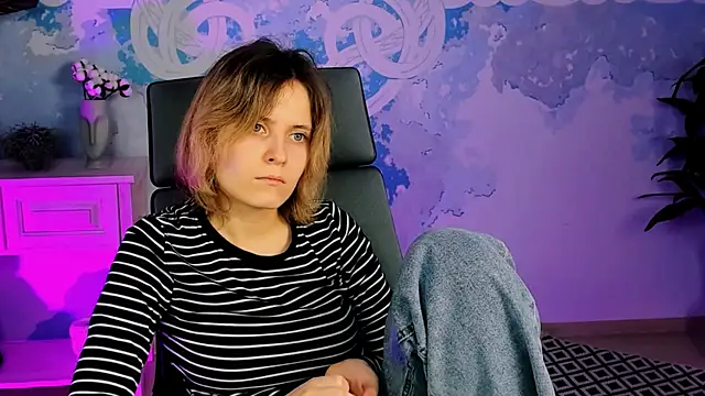 Snapshot of LolaAsmus chatting on 01/31/25, 11:13 LolaAsmus online show from 01/31/25, 11:13