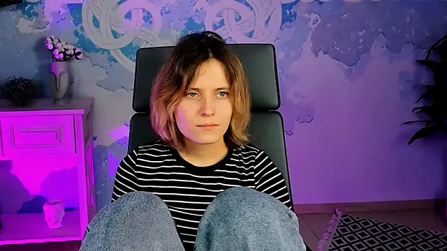 Snapshot of LolaAsmus chatting on 01/31/25, 02:17 LolaAsmus online show from 01/31/25, 02:17