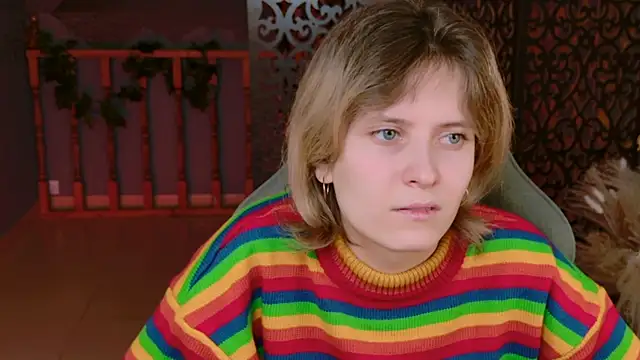 Snapshot of LolaAsmus chatting on 02/08/25, 04:14 LolaAsmus online show from 02/08/25, 04:14