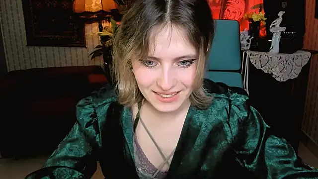 Snapshot of LolaAsmus chatting on 02/26/25, 04:14 LolaAsmus online show from 02/26/25, 04:14