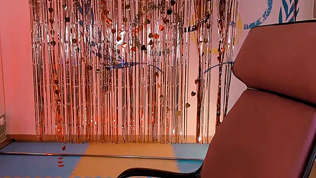 Snapshot of LolaAsmus chatting on 02/27/25, 05:24 LolaAsmus online show from 02/27/25, 05:24