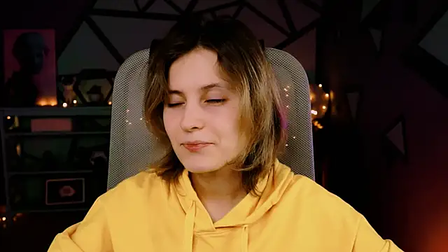 Snapshot of LolaAsmus chatting on 02/28/25, 01:14 LolaAsmus online show from 02/28/25, 01:14