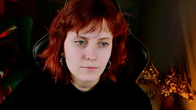 Snapshot of LolaAsmus chatting on 03/11/25, 08:09 LolaAsmus online show from 03/11/25, 08:09