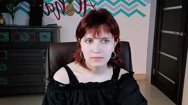 Snapshot of LolaAsmus chatting on 03/11/25, 11:44 LolaAsmus online show from 03/11/25, 11:44