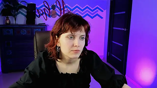 Snapshot of LolaAsmus chatting on 03/11/25, 02:51 LolaAsmus online show from 03/11/25, 02:51