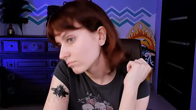 Snapshot of LolaAsmus chatting on 03/15/25, 10:24 LolaAsmus online show from 03/15/25, 10:24