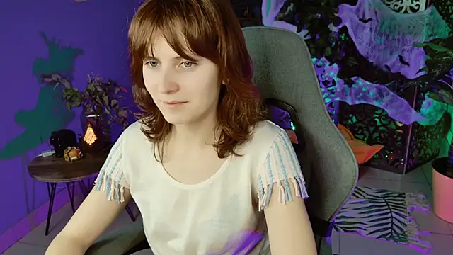 Snapshot of LolaAsmus chatting on 11/01/25, 08:16 LolaAsmus online show from 11/01/25, 08:16