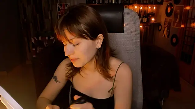 LolaAsmus online show from 02/07/26, 09:24