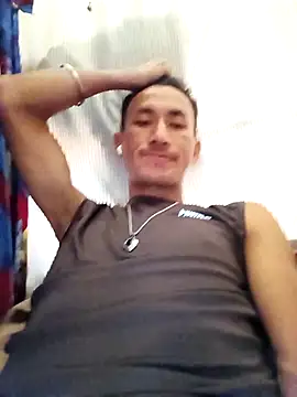 Snapshot of your_chiru chatting on 12/21/25, 11:50 your chiru online show from 12/21/25, 11:50