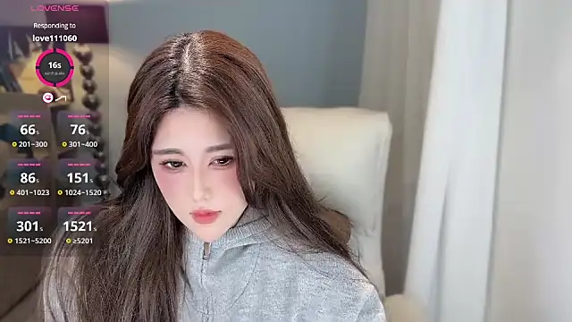 Snapshot of Strawberrybabyy1 chatting on 12/03/24, 05:23 Strawberrybabyy1 online show from 12/03/24, 05:23