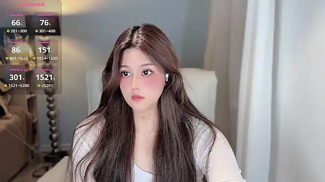 Snapshot of Strawberrybabyy1 chatting on 12/04/24, 05:00 Strawberrybabyy1 online show from 12/04/24, 05:00