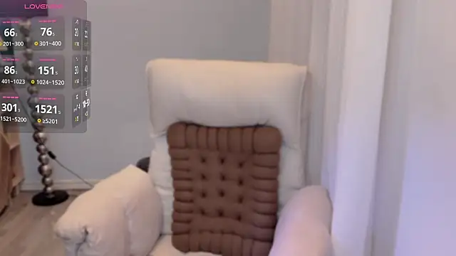 Snapshot of Strawberrybabyy1 chatting on 12/28/24, 05:03 Strawberrybabyy1 online show from 12/28/24, 05:03