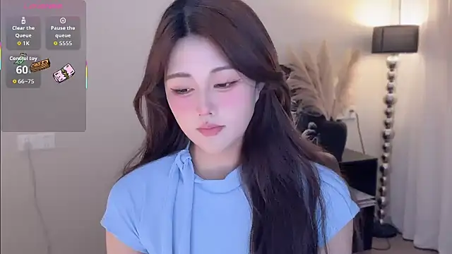 Snapshot of Strawberrybabyy1 chatting on 10/21/25, 03:35 Strawberrybabyy1 online show from 10/21/25, 03:35