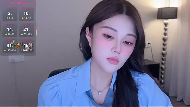 Snapshot of Strawberrybabyy1 chatting on 11/05/25, 02:50 Strawberrybabyy1 online show from 11/05/25, 02:50