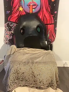 Gripperke00 online show from 10/26/25, 02:12