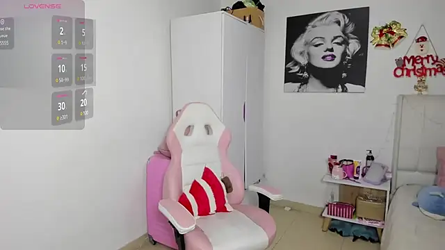 Snapshot of playsecrets chatting on 12/22/24, 08:58 playsecrets online show from 12/22/24, 08:58