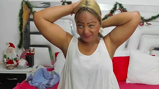 SaraaJhons online show from 12/15/25, 04:00