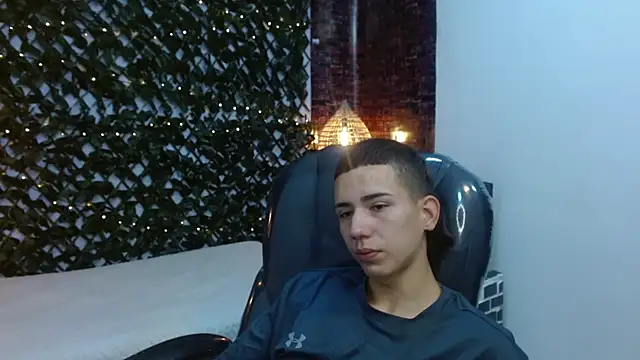 JackSwan18 online show from 12/02/24, 01:24