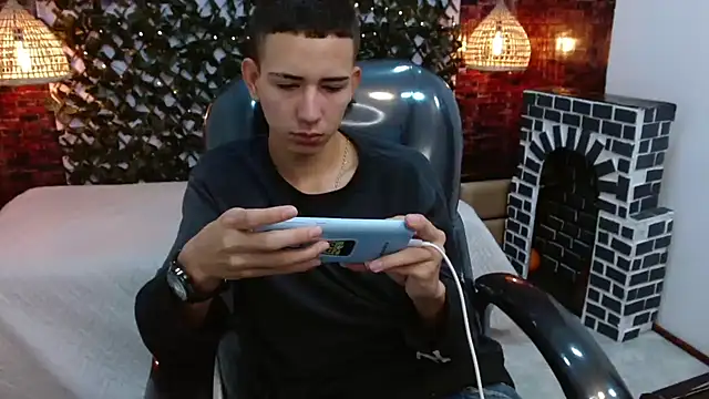 JackSwan18 online show from 12/03/24, 12:49