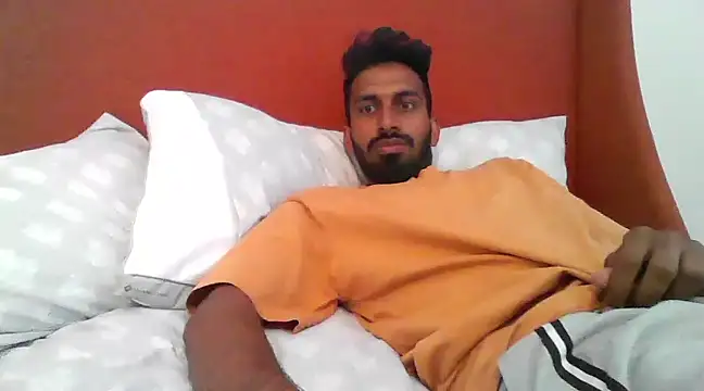 skinny  boy   online show from 02/17/25, 08:15