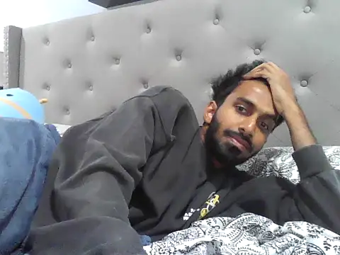 skinny  boy   online show from 10/13/25, 05:46