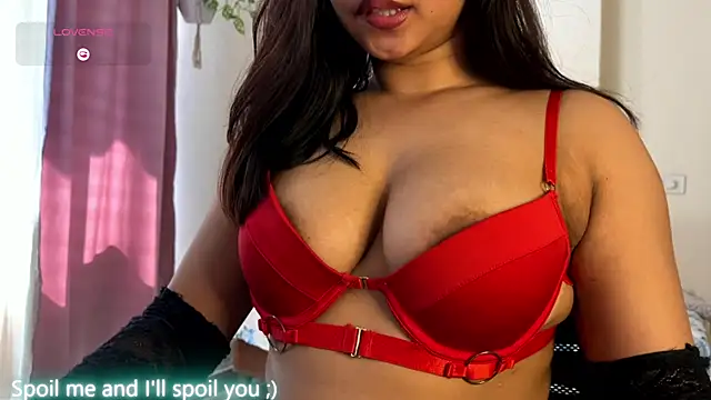 Snapshot of ohh_mona chatting on 03/08/25, 05:28 ohh mona online show from 03/08/25, 05:28