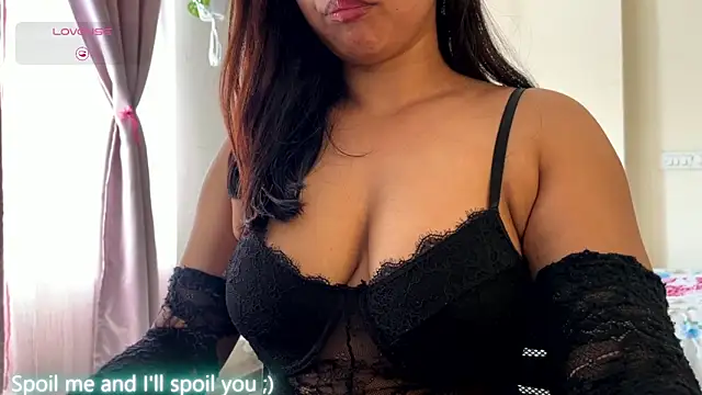 Snapshot of ohh_mona chatting on 03/17/25, 04:19 ohh mona online show from 03/17/25, 04:19