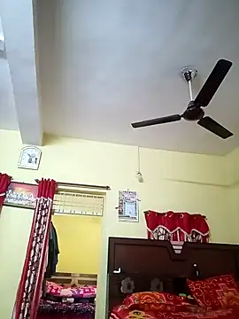 Snapshot of heenage chatting on 12/23/24, 04:55 heenage online show from 12/23/24, 04:55