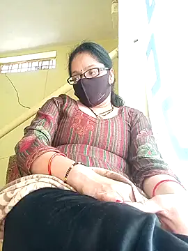 Snapshot of heenage chatting on 01/10/25, 08:07 heenage online show from 01/10/25, 08:07