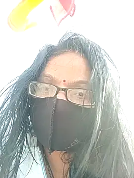 Snapshot of heenage chatting on 01/15/25, 09:45 heenage online show from 01/15/25, 09:45