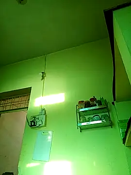 heenage online show from 04/01/26, 02:01