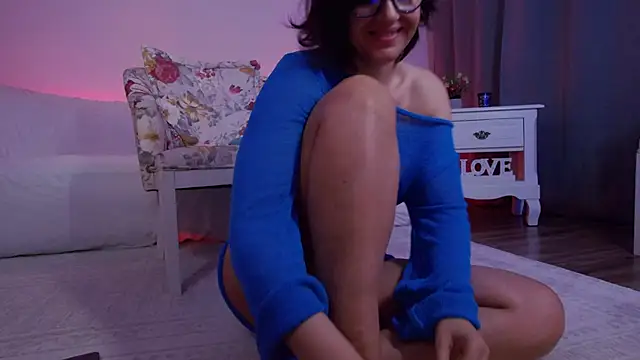 SophieeRain online show from 05/16/26, 07:34