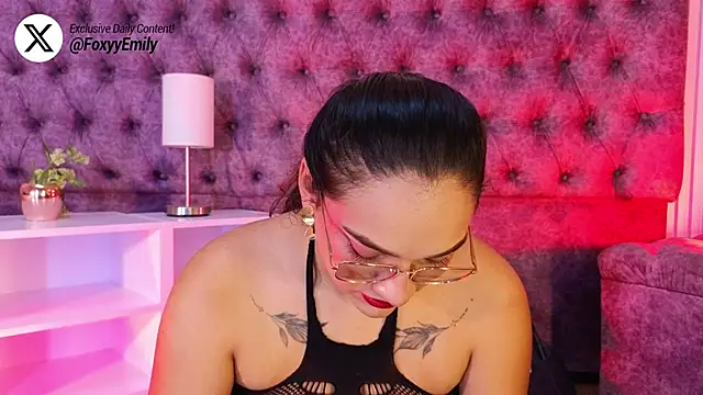 EMILYY FOXY online show from 05/17/26, 07:10