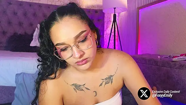 EMILYY FOXY online show from 07/19/26, 07:06