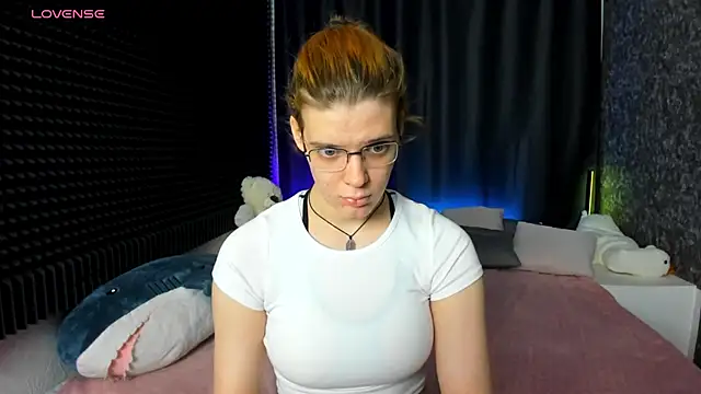 KIKI Krash online show from 01/16/25, 10:21