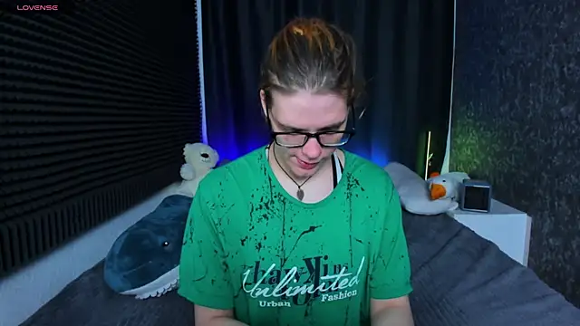 KIKI Krash online show from 03/14/25, 10:18