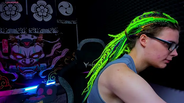 KIKI Krash online show from 09/21/25, 10:06