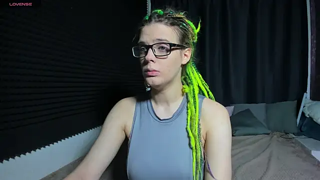 KIKI Krash online show from 09/25/25, 10:08