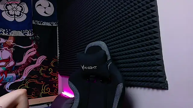 KIKI Krash online show from 11/28/25, 10:07