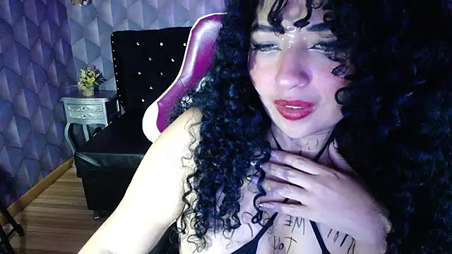 Sofiacowperx online show from 02/24/25, 01:53