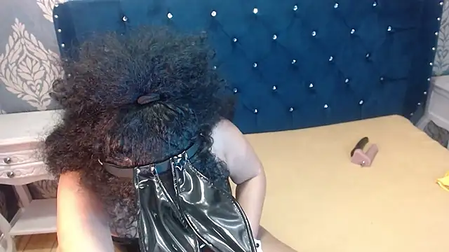 Sofiacowperx online show from 02/07/26, 06:50