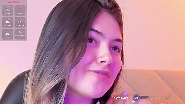 Snapshot of Lau_Bee chatting on 03/04/25, 06:39 Lau Bee online show from 03/04/25, 06:39