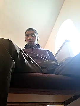 bigboytoy912 online show from 06/07/26, 04:22
