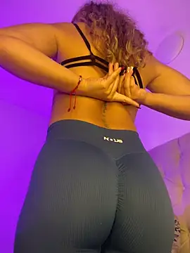 ZoeJohnsoon online show from 02/18/26, 10:17