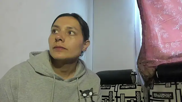 Nathaly love96 online show from 07/08/26, 07:29
