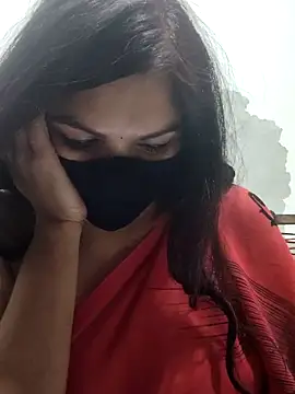 illay love online show from 11/24/25, 05:12