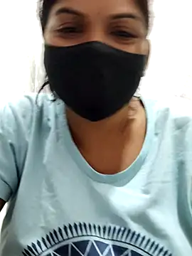 illay love online show from 11/28/25, 06:05