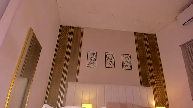 zoe sky  online show from 03/27/26, 11:32