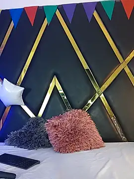 Adel Nesbiit online show from 09/27/25, 07:41